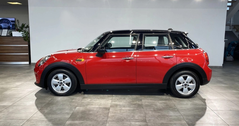 MINI Cooper cena 66900 przebieg: 62400, rok produkcji 2018 z Sianów małe 379
